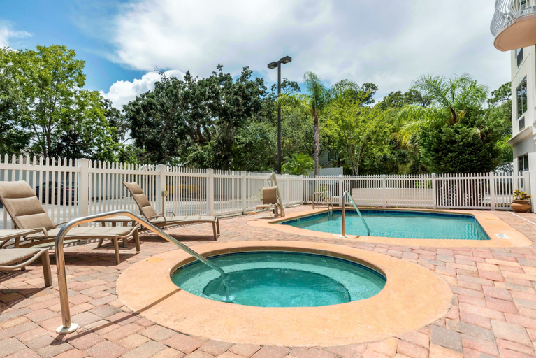 Sport & Beauty, Spark by Hilton St. Augustine Historic District, Saint Johns