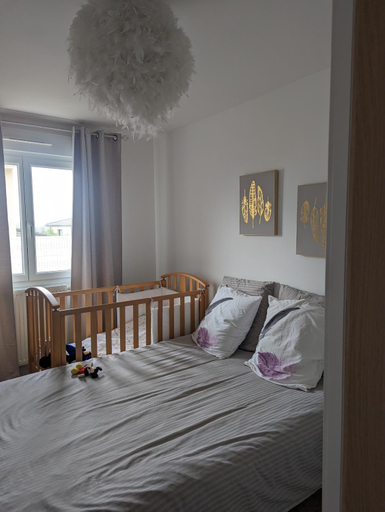 Bedroom 4, Chez Nonna, Rhône