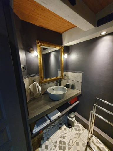 Bedroom 3, la Villa Mancelle, Sarthe