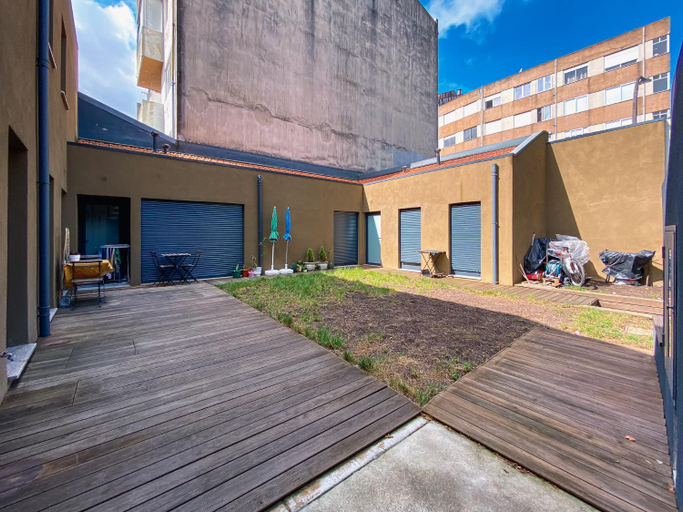 Others 5, Casas S. Dinis, Porto