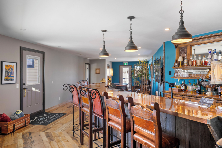 Food & Drinks 4, River Retreat Kananaskis, Division No. 6