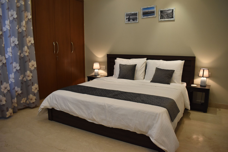 Bedroom 2, Two Green Park Bed & Breakfast, Delhi
