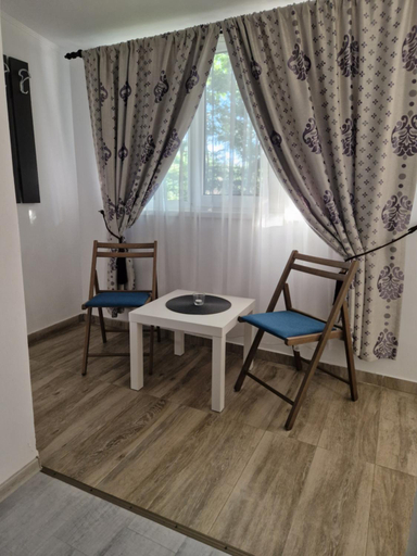 Others 5, Casa Ivana, Murighiol