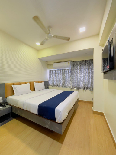 Bedroom 2, hotel abraj inn, Mumbai Suburban