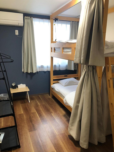 Bedroom 5, SWELL, Hyūga
