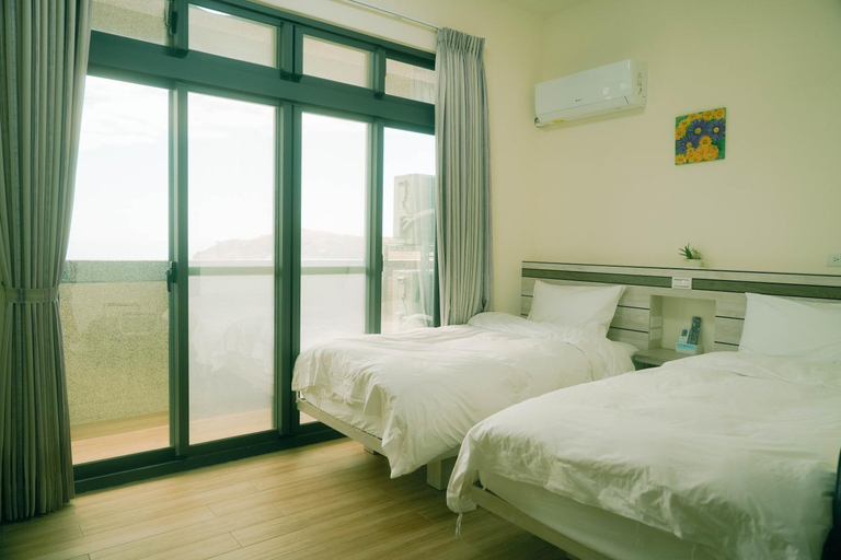 Bedroom 13