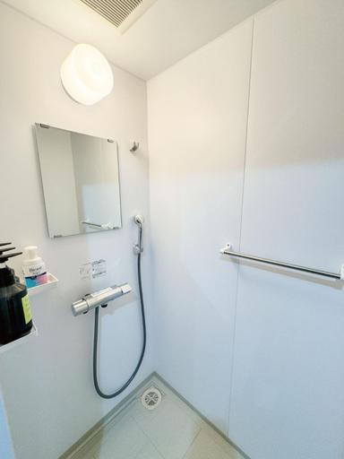 Bathroom 2, Yonaguni Munbu Stay Airport, Yonaguni