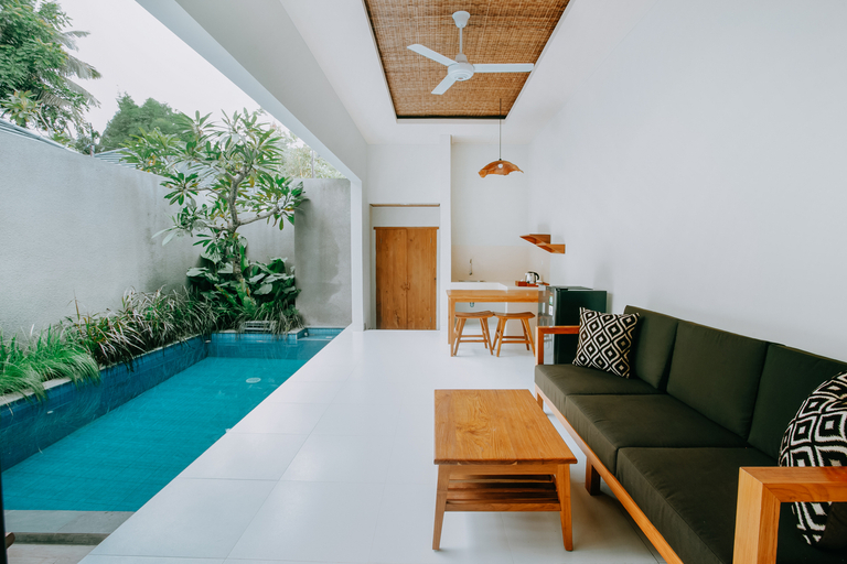 Swimming Pool 21