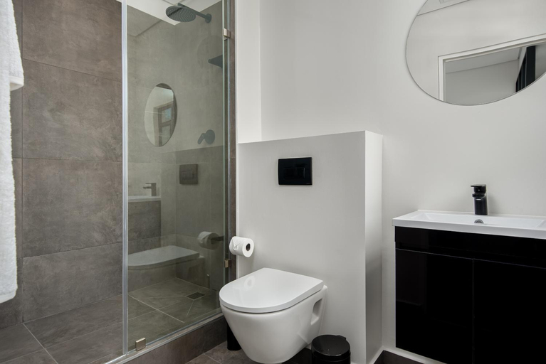 Bathroom 4, The Carrington Aparthotel by Totalstay, City of Cape Town