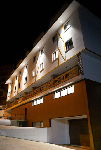 Others 5, Vila Bela reka, Brus