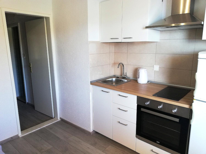 Others 3, Apartments Amfora, Jelsa