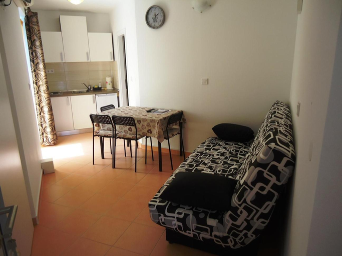 Others 3, Apartments Bobbi, Omiš
