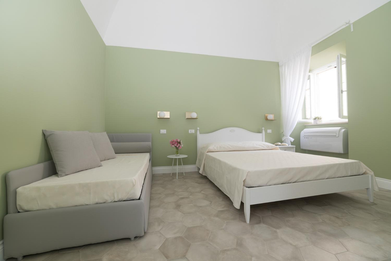 Others 5, AleMar Sirolo, Ancona