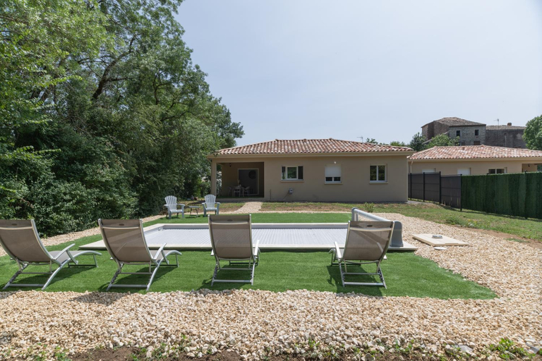 Others, Villa Graveyron - Maison avec piscine privee, Ardèche