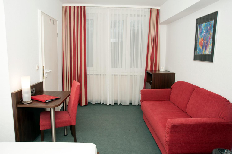 Others 5, Hotel Am Romerwall, Mainz