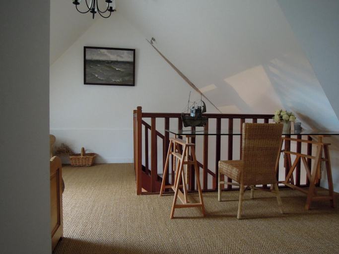 Bedroom 2, LA MAISON DE LALETTE - B&B et Workshop Photo durant la belle saison -, Seine-Maritime