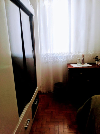 Others 3, Proximo ao Consulado - Quarto Inteiro, Porto Alegre