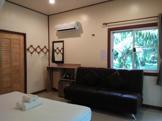 Bedroom 13