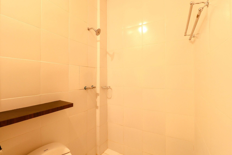 Bathroom 20