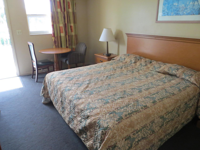 Bedroom 6