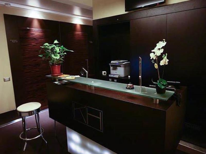 Others, Klick Hotel, Milano