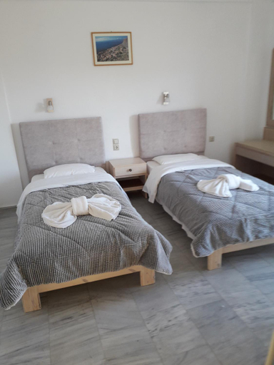 Others 3, Knossos Hotel, Faistos