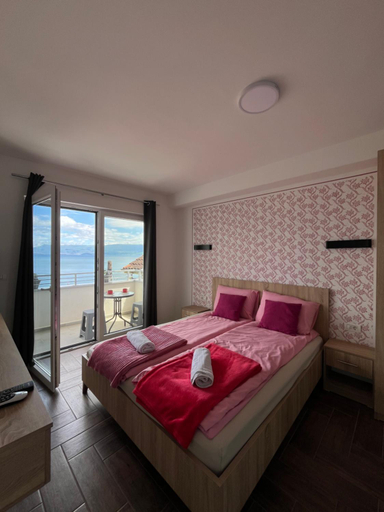Bedroom 13
