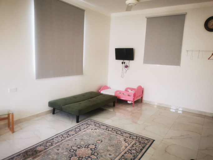 Others 2, Chalet in, Izki