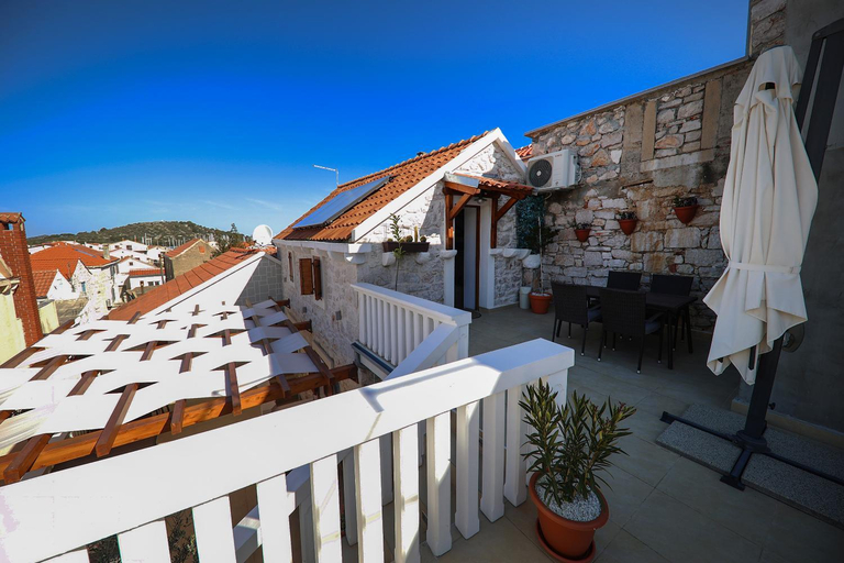 Others 5, Apartmani Dvor Betina, Murter