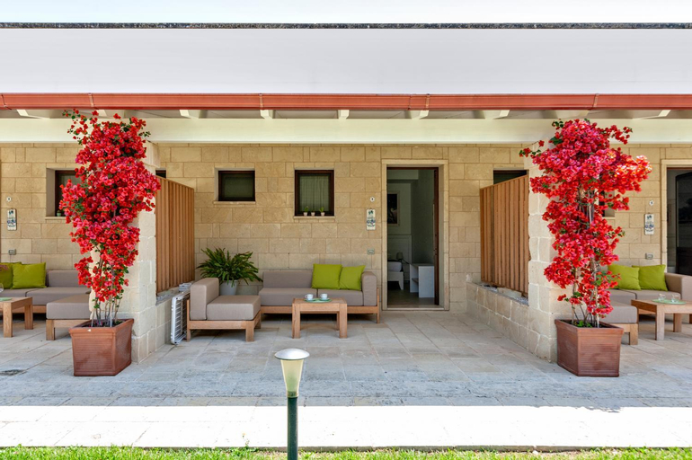 Others 3, Olive Garden House, Lecce