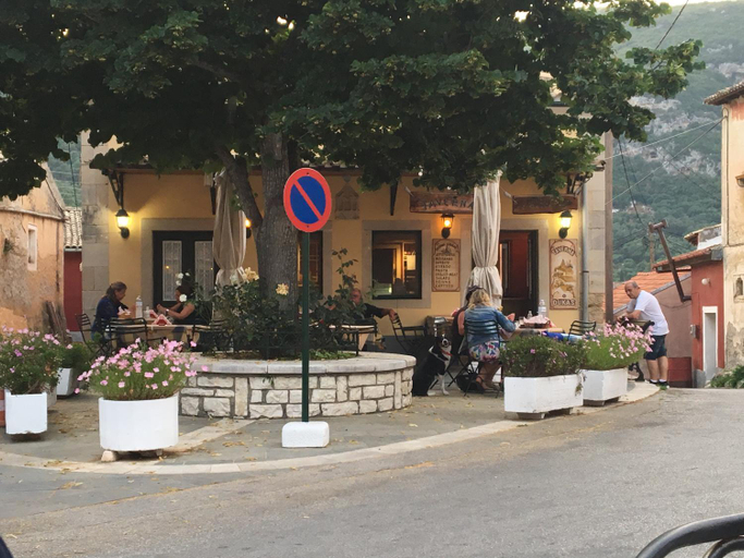 Food & Drinks, Elia studio & apartment, Ionian Islands