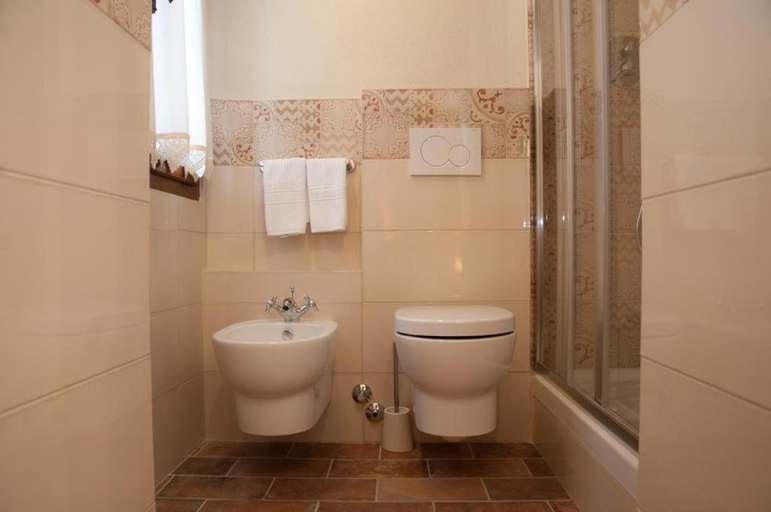 Others 4, Le Camere Del Borgo, Pisa