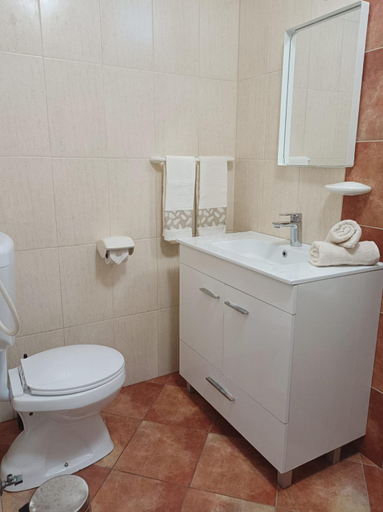 Bathroom 3, Casa Ponto de Encontro, Almodôvar