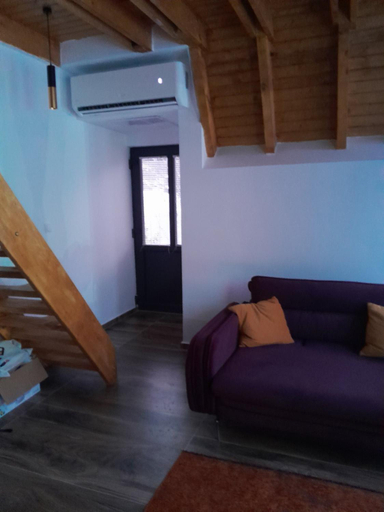 Others 4, Villa Tina, Štrpce