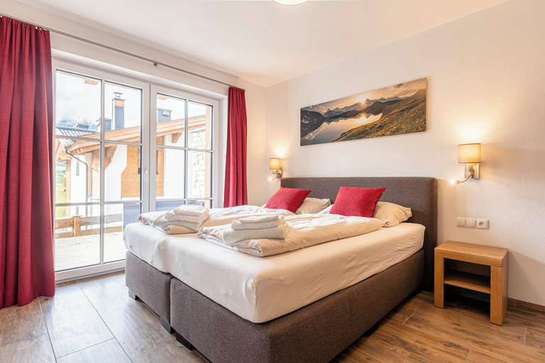 Bedroom 2, Tauernlodges Uttendorf by ALPS RESORTS, Zell am See