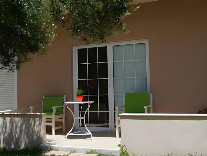 Others 5, Elea, Crete