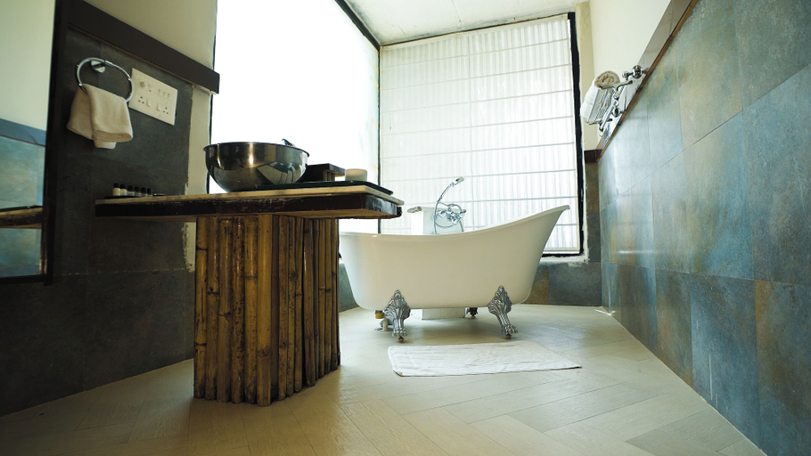 Bathroom 4, Gaj Resort, a member of Radisson Individuals Retreats, Hoshiarpur