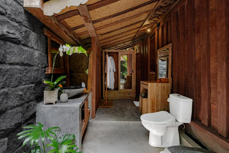 Bathroom 5, Umah Hartley Ubud Villa, Gianyar
