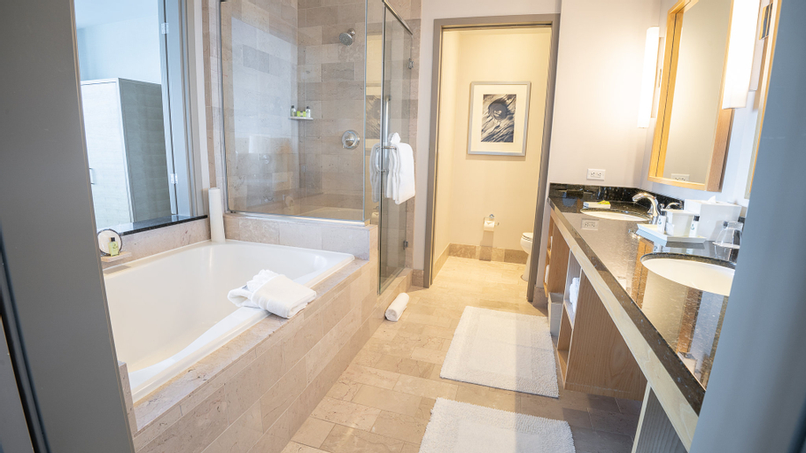 Bathroom 4