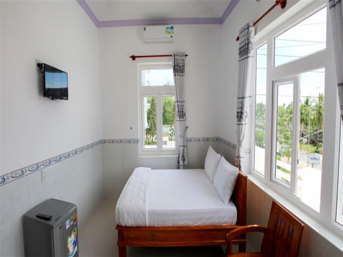 Bedroom, Hung Phuc Hotel, Phan Thiết