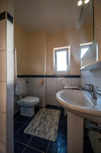 Others 5, Villa Lugano, Rovinj