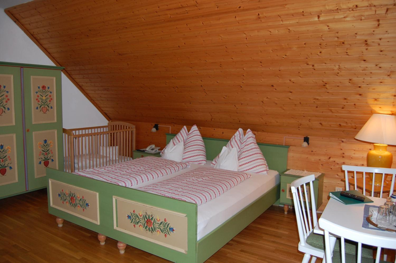 Bedroom 6
