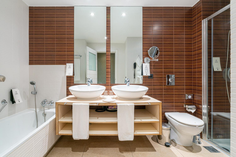 Bathroom 5, Adrian Hoteles Colon Guanahani Adultos Only, Santa Cruz de Tenerife
