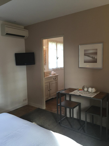 Bedroom, Villa Saint Paul, Alpes-Maritimes