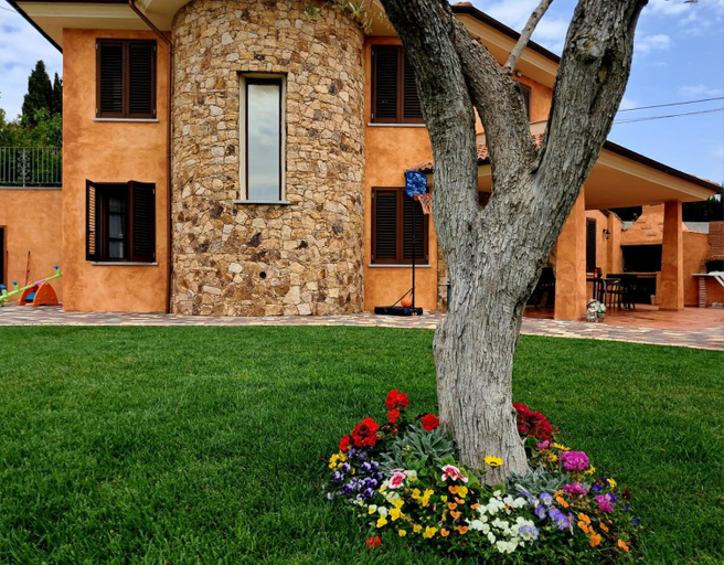 Others 5, Villa Ginevra, Sassari