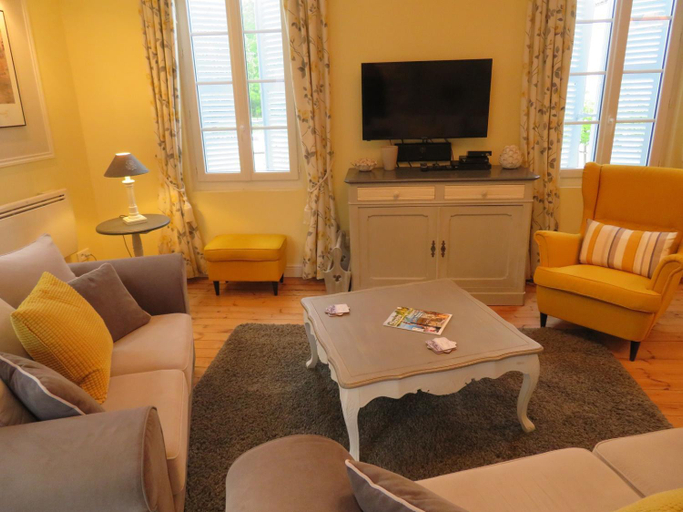 Others 4, La Maison de Riviere, Charente