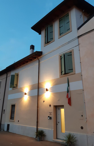 Others 4, DaniEli Camere, Verona