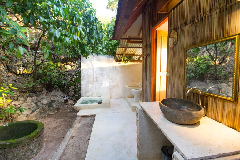 Bedroom 3, Boa Hill Surf House, Rote Ndao