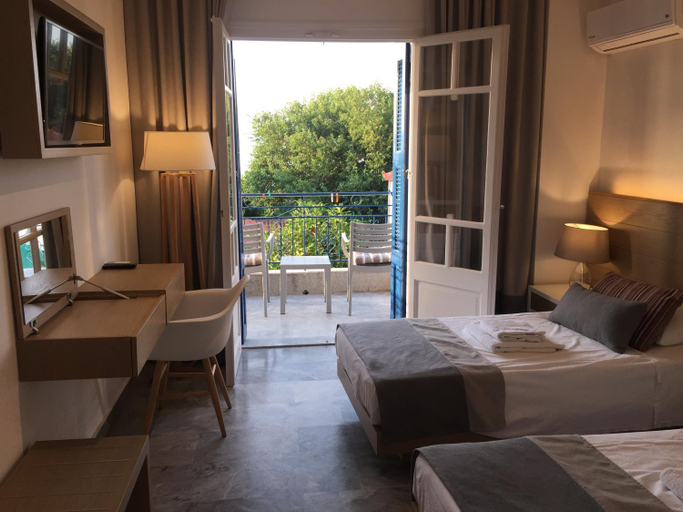 Bedroom 3, Gorgona Hotel, North Aegean