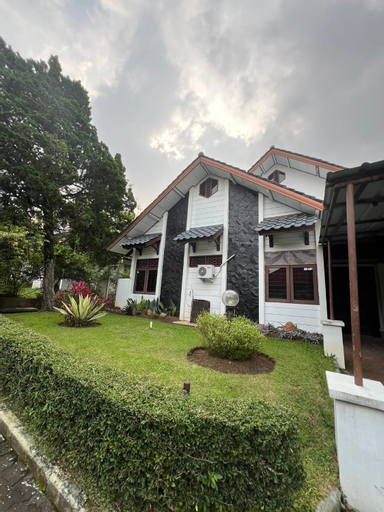 Villa Bougenville 2, Jalan Raya Kota Bunga, Bogor